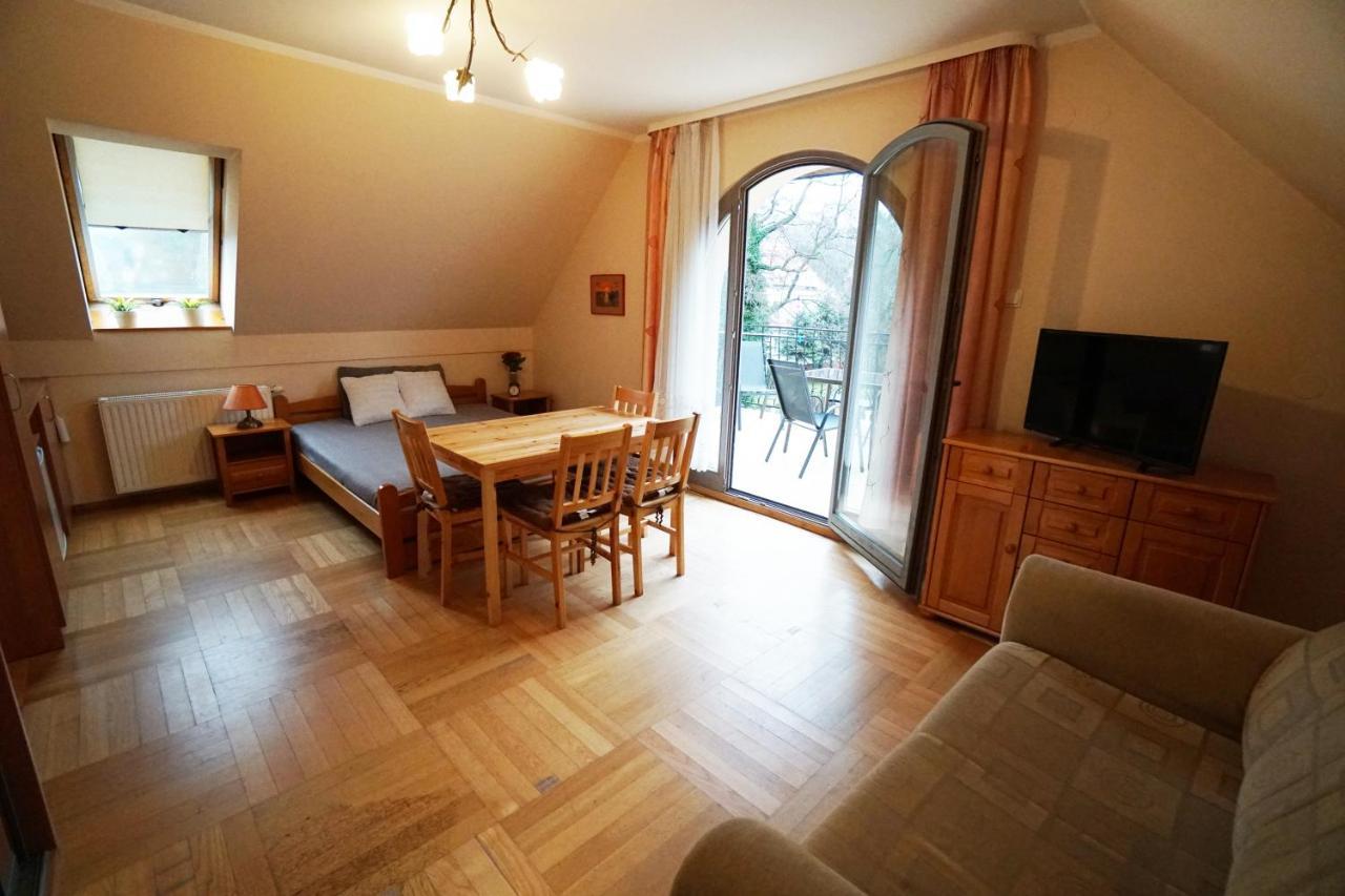 Willa Nad Oczkiem Bed & Breakfast Świnoujście Екстериор снимка
